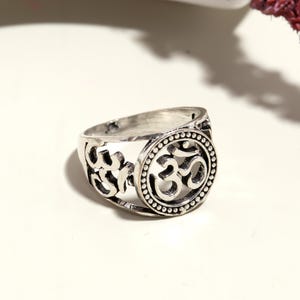 Om / Ahm /  Ohm Ring |  Signet Om Ring | Bohemian Meditation Ring | Symbol Ring | Spiritual Yoga - Chunky OM Ring |Spiritual Ring | Giftable