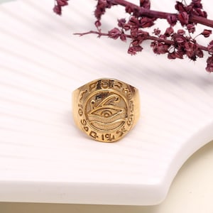Eye of Horus Ring – Protection Amulet Ring, Ancient Egyptian Style Jewelry, Occult Symbol Ring, Signet Ring for Men & Women, Spiritual Gift
