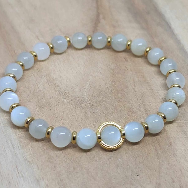 Bracelet de lithothérapie en pierre de lune.