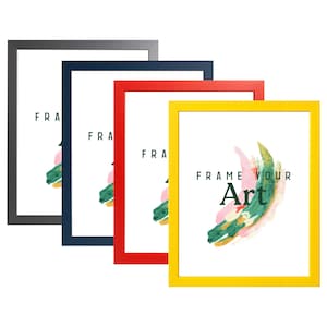Peut inclure: Quatre cadres photo de couleurs différentes, gris, bleu marine, rouge et jaune. Le cadre jaune contient le texte "Frame Your Art".