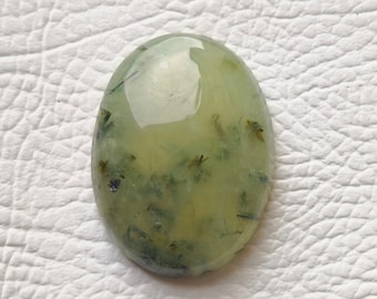 Cabochon de préhnite très rare, 33x24x8 mm, pierre précieuse de préhnite de 60 crt, cabochon en vrac, utilisé pour des bijoux pendentifs