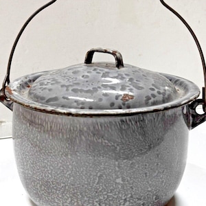 Antique Grey Graniteware/Enamelware Small Pot w/Bail Handle & Lid