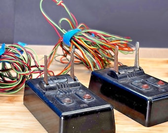 Vintage Lionel O27 Switch Controllers Dual Lever Bakelite Pair Untested