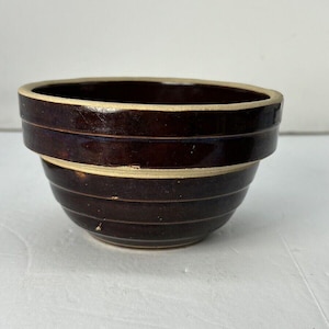 Vtg 5&quot; Brown Stoneware, Yellow ware, Glazed Ribbed & Banded Pottery bowl, USA