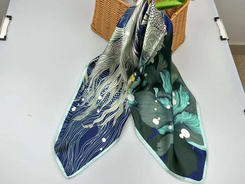 68cm 100% Mulberry Silk Scarf Square, Women's Scarf, Fashion Scarf, Bandana, Bag Accessory, Vintage Silk ScarfGift-Packaged Free Shipping zdjęcie 1