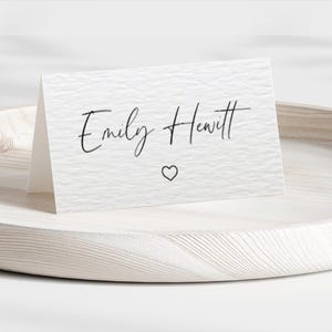 Individuell Gefaltete Tischkarten Für Hochzeit Mit Herz Umriss Personalisierte Hochzeitskarten Gedruckte Tischplatznamen Minimalistische Tischkarten