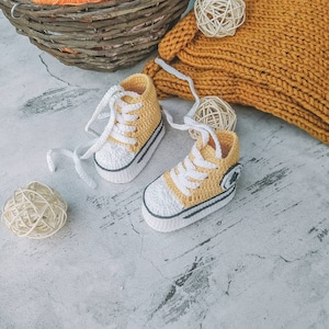 Crochet Chucks sneakers four size pattern, Baby Booties Pattern, Newborn Crochet Pattern, Crochet Bootie pattern, Modern baby booties image 9