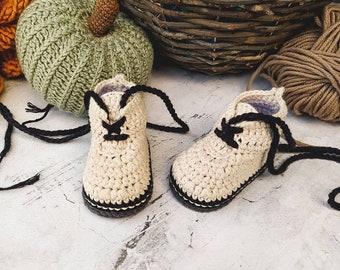 Crochet booties sneakers four size pattern, Baby Booties Pattern, Newborn Crochet Pattern, Crochet Bootie pattern, Modern baby booties
