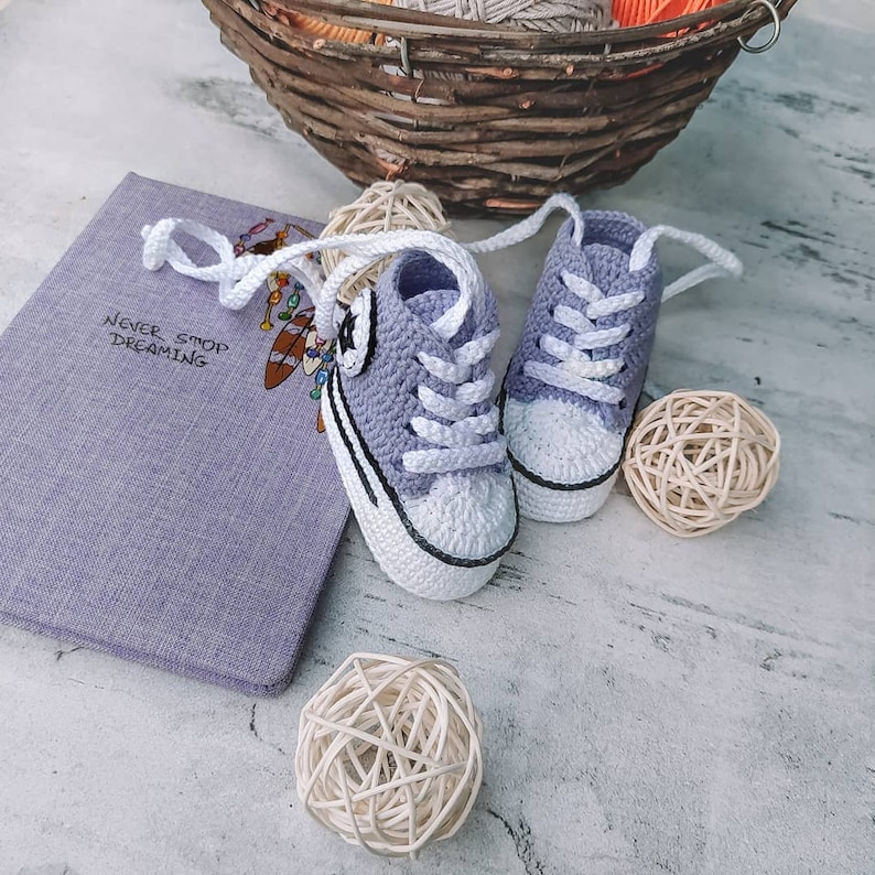 Crochet Chucks sneakers four size pattern, Baby Booties Pattern, Newborn Crochet Pattern, Crochet Bootie pattern, Modern baby booties image 5