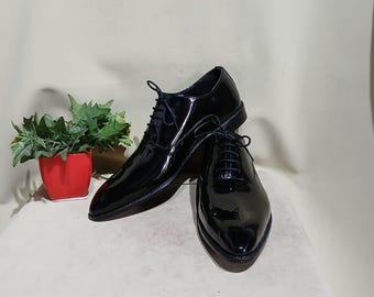 Men's Black Patent Leather Oxford Shoes: Sleek Formal Dress Shoes