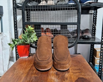 Men's Handmade Brown Suede Loafers: Comfortable Slip-On Moccasins