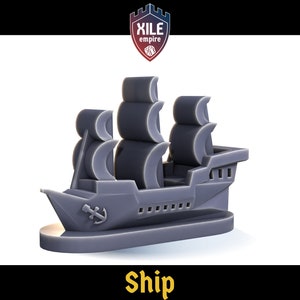 Board game ship, set of 8, pick a color