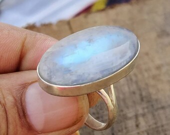 Rainbow Moonstone Ring-Solid Silver Ring Sterling Silver Ring-Rainbow Moonstone Semi Precious Stone Ring-Middle Finger Cabochon Stone Ring