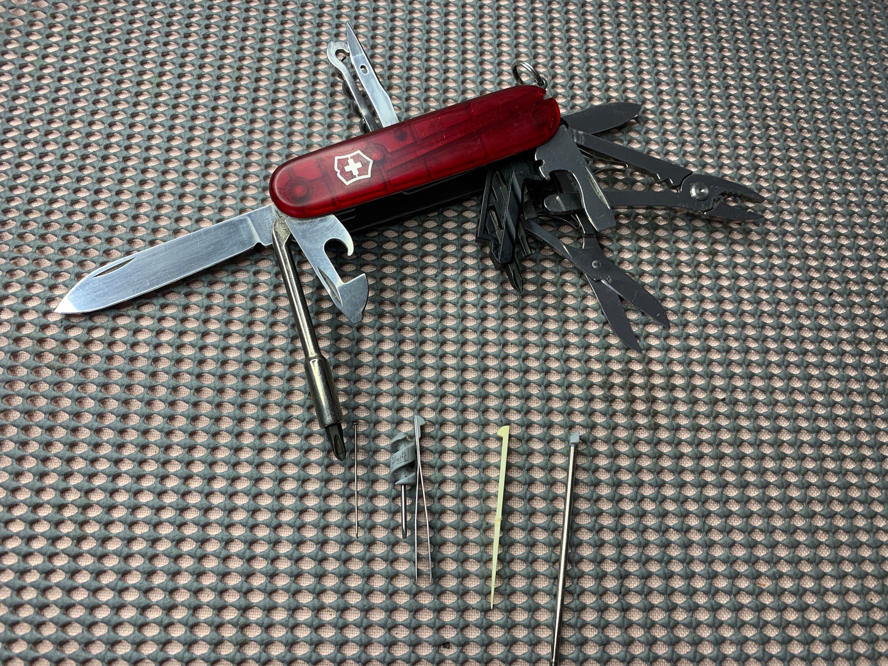 Victorinox Cybertool 34 Red 91 Mm Knife