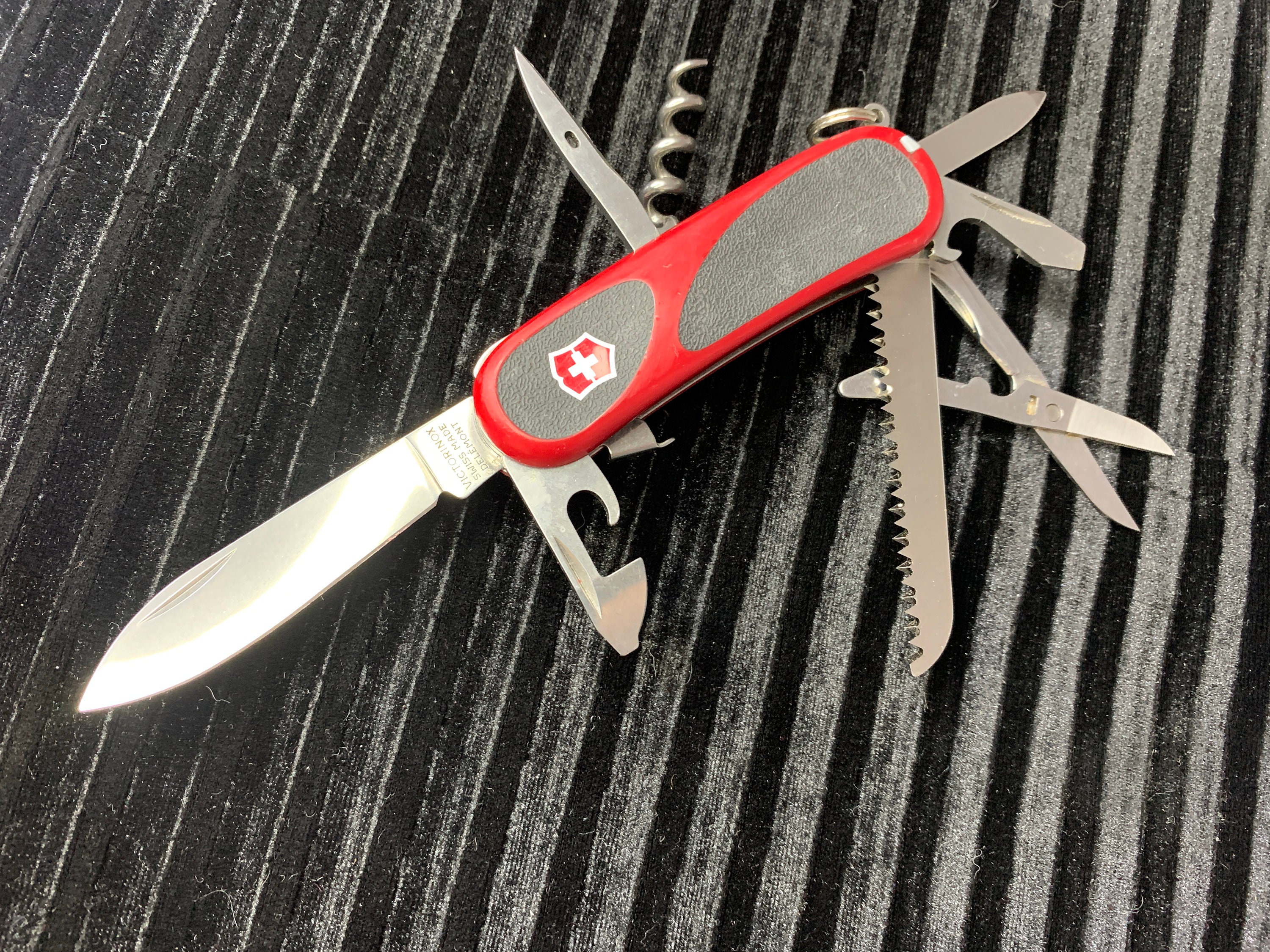 Victorinox evolution grip s17 sale