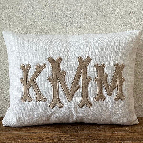 Applikation Monogramm Kissenbezug/ Hochzeit Kissen/ personalisiertes Kissen/ Initial Kissen/ Bettwäsche Kissen/ Heirloom Kissen