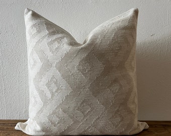 Ivory and cream pillow cover, Beige cotton cushion, Kilim patterned pillow, Earthy pillow, Ethnic pattern woven pillow