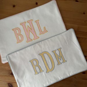 Monogram pillow cover/ Applique pillow cover/ Monogram lumbar pillow/ Name pillow / Personalized pillow/ Initial cushion/ Bed linen pillow