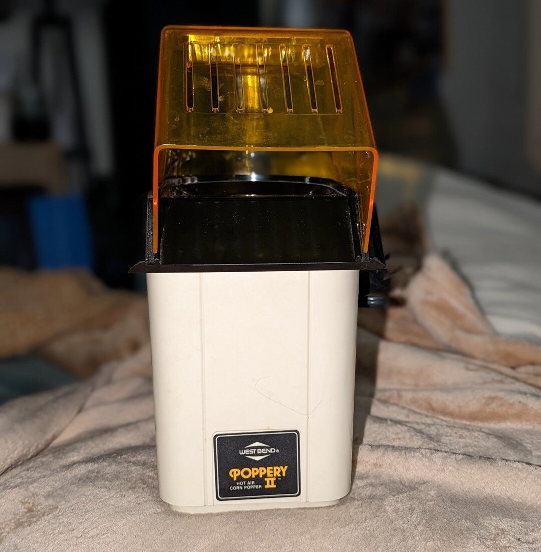 Vintage West Bend Poppery II Beige and Yellow Hot Air Corn Popper Model