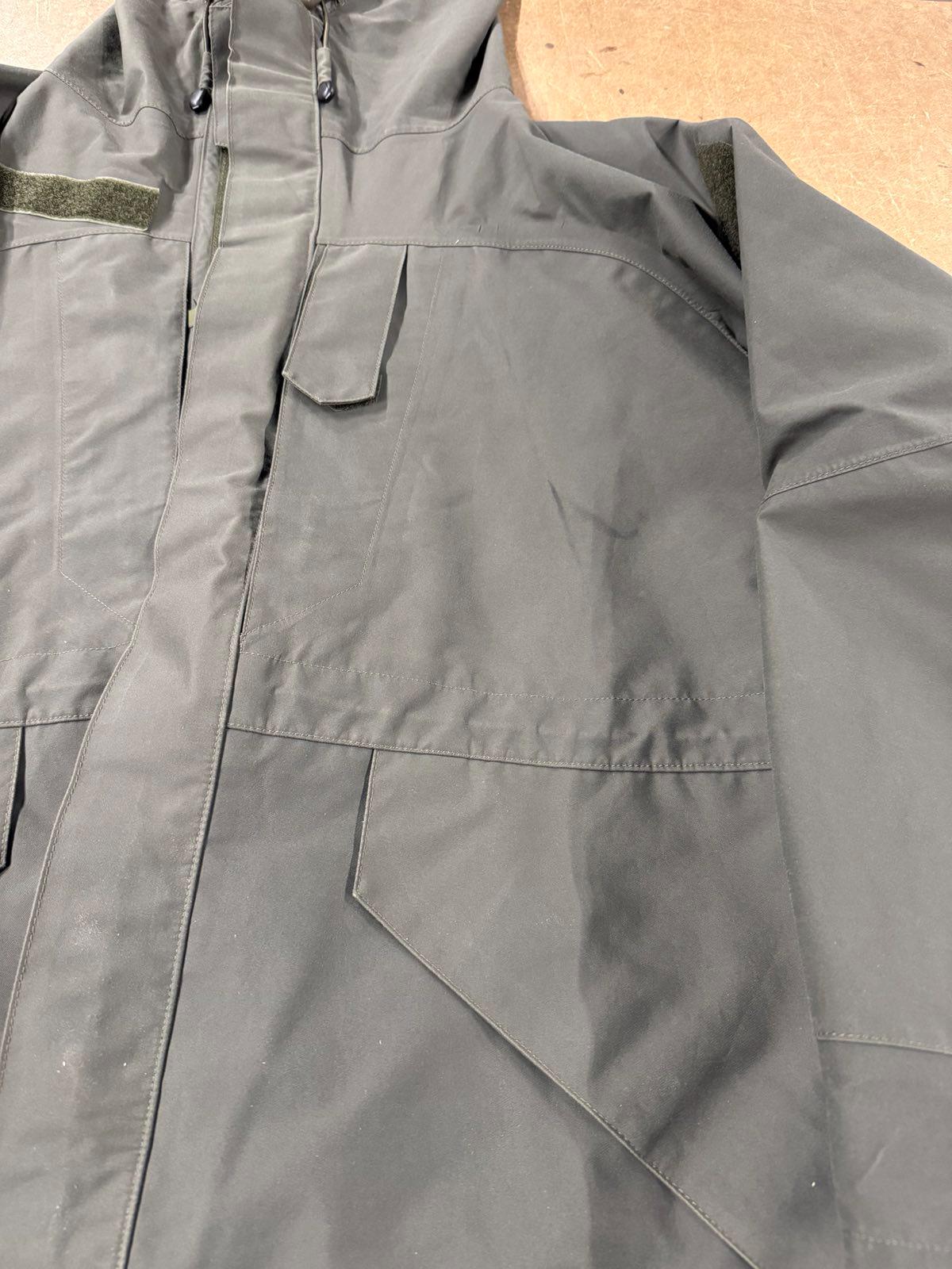 LIKE NEW Austrian Army Alpine Combat Gore-tex Jacket Size Small