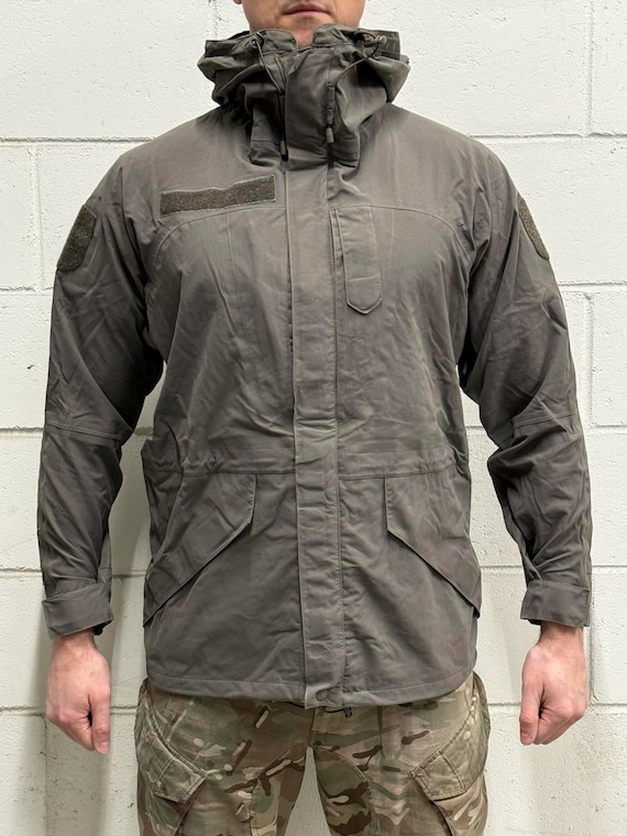 オーストリア軍ゴアテックス®ジャケット（脇下ジッパー付き）Sサイズ