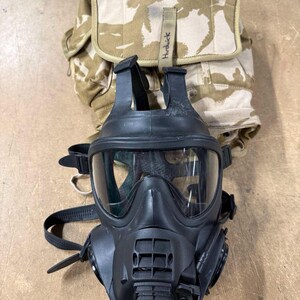 British Army Scott General Service Respirator (GSR) Size 4 with Carry Bag Field pack