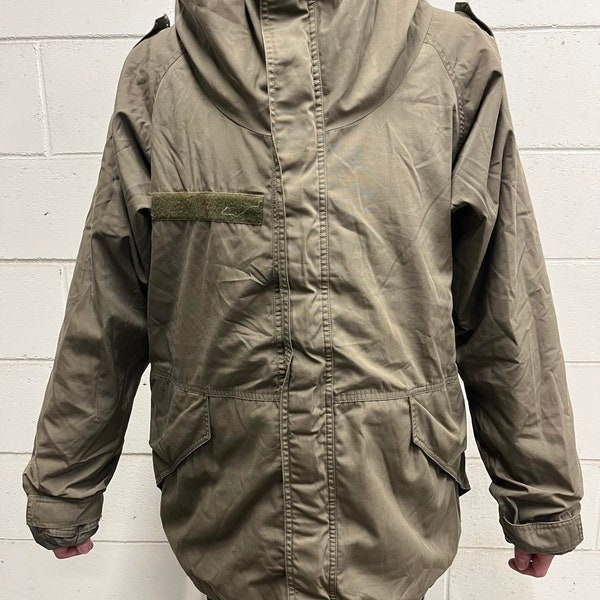 VINTAGE Austrian Army Alpine Combat Gore-Tex COLD WEATHER Jacket Small Regular