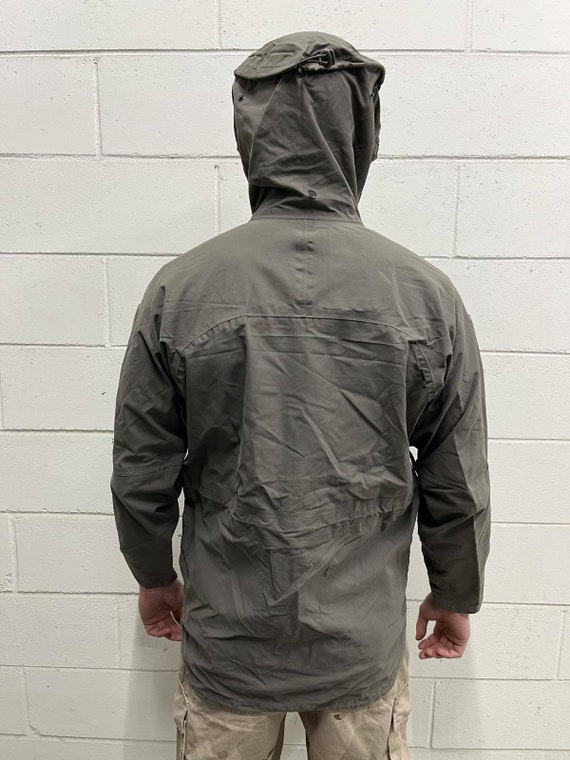 Jackets with shop armpit zippers