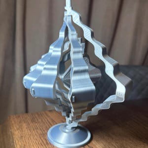 Handmade Kinetic Art | Mesmerizing Motion Sculpture | Perfect Home Decor & Gift | Available in Multiple Colors, Moving Sculpture