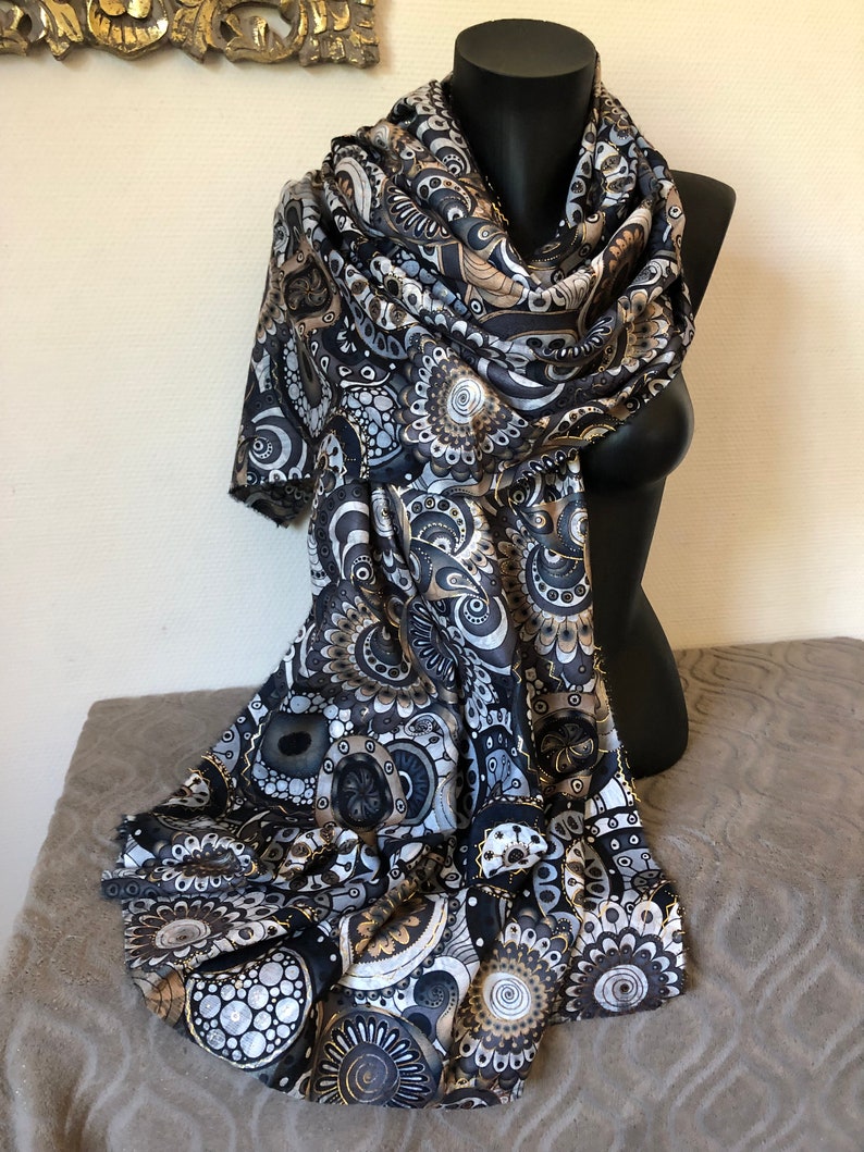 Vintage Grey/Gold Warm Scarf image 2