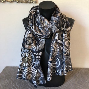 Vintage Grey/Gold Warm Scarf image 3