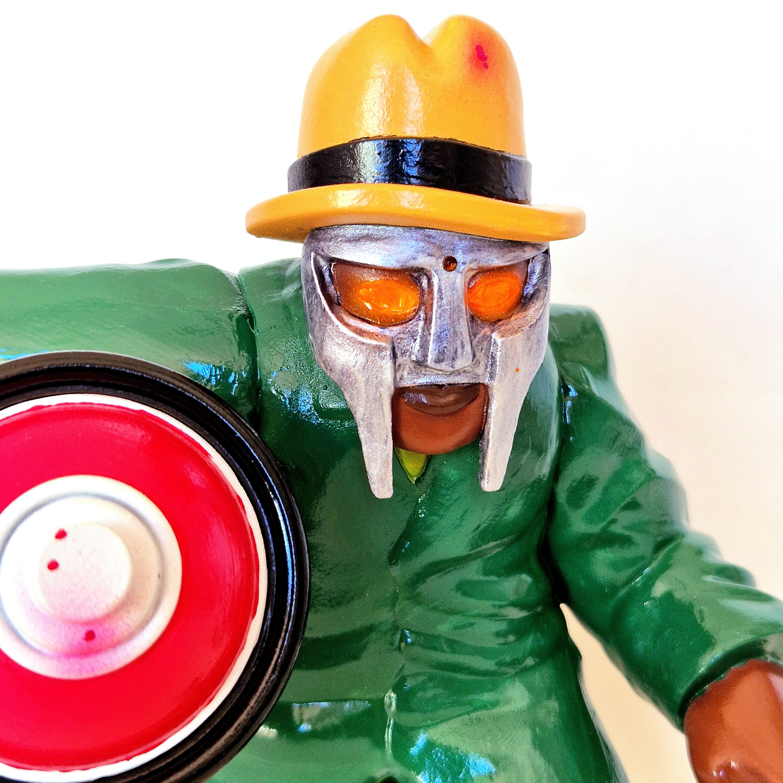 MF DOOM フィギュア MF DOOM Tribute Art Toy – Handmade Figure (Preorder) - Etsy España