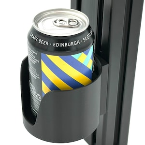 Portavasos de Sim Racing: Diseño minimalista para cabinas de aluminio