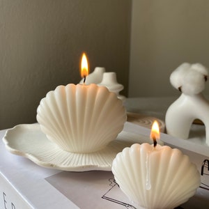 Scented Seashell Candle set of 2 for Housewarming Gift,Handmade Sculptural Candles for Coastal Home Decor,Aesthetic Beach Theme Candles