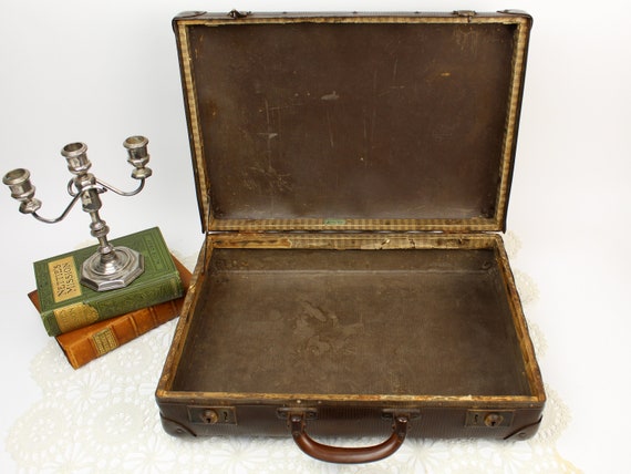 Early Mid Century Gentleman's Travel Suitcase wit… - image 6