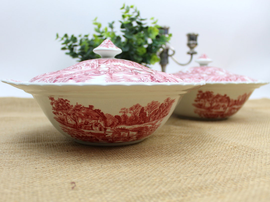 Pair of Vintage Vegetable Serving Dishes With Lid Pink COTSWOLD by