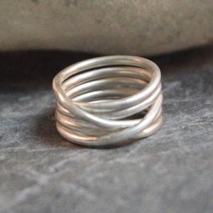 Wikkelring, originele handgemaakte zilveren ring, handgemaakte sieraden, uniek cadeau.