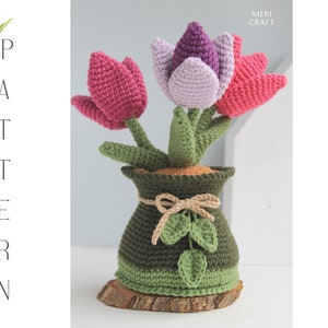 Tulipani all'uncinetto in un modello di vaso, fiori amigurumi, fiori di tulipano