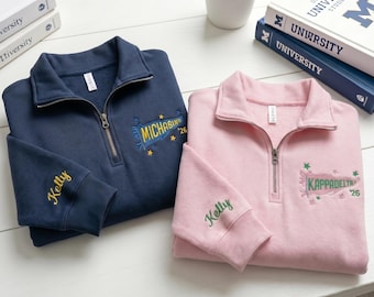 Sudadera con cremallera de un cuarto bordada con logo de la universidad, sudadera con el espíritu universitario, bordado personalizado del nombre en la manga, regalo de graduación universitaria