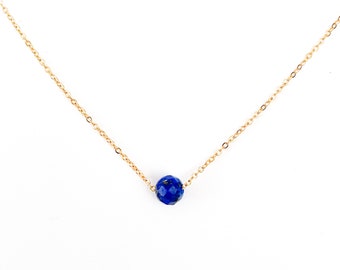 Collier Lapis lazuli naturelle pierre bleue lithothérapie sur une chaîne en acier inoxydable or