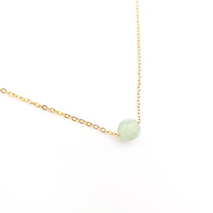 Collier aventurine en acier inoxydaboble or en détail
