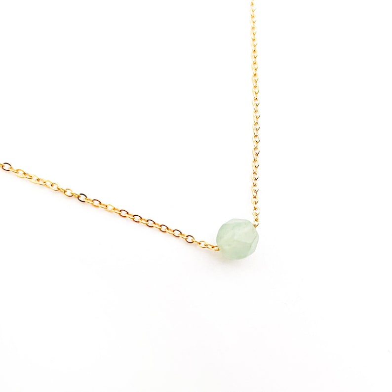 Collier aventurine en acier inoxydaboble or en détail