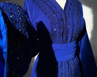 Moroccan caftan in trendy colors, beautifully embroidered and hand-beaded, Wedding guest Kaftan, Ramadan 2026 kaftan, Bridal kuftan.