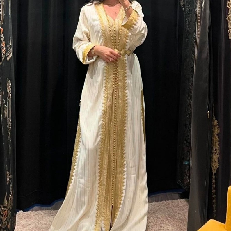 luxurious-moroccan-wedding-takchita-wedding-arabic-dress-elegant