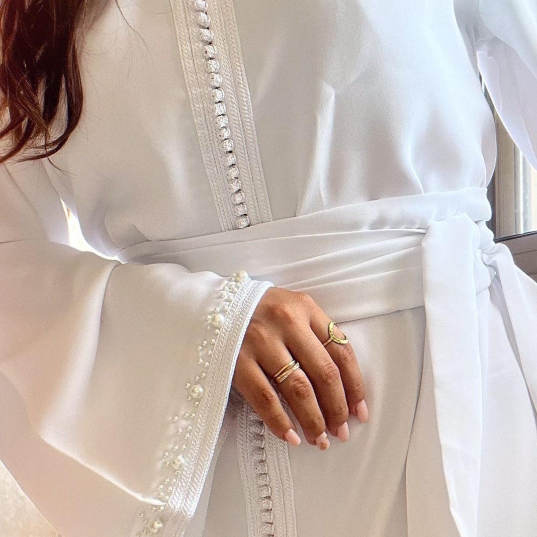 Classy Bridal Caftan, White Kaftan, Nikah Dress, Arabic Dress With Belt ...