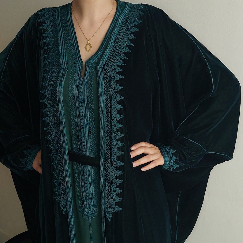 Emerald Green Velvet Moroccan Caftan, Embroidered 2 Pieces Kaftan ...