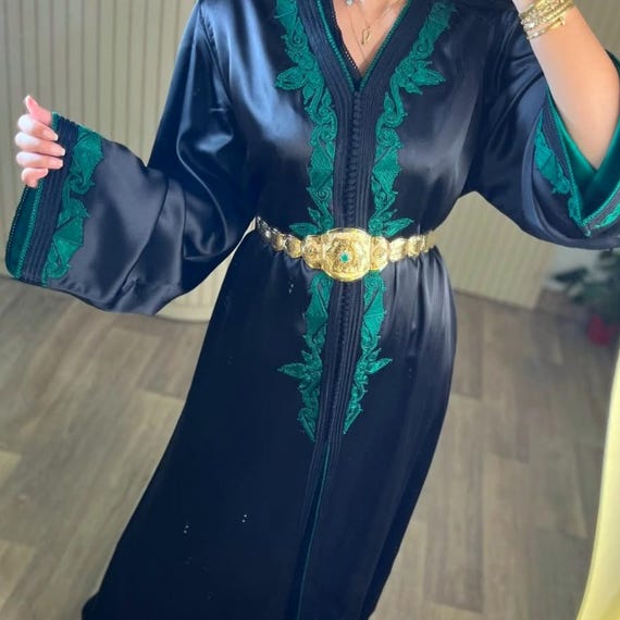 Moroccan Black Silk Takchita With Green Embroidery, Wedding Guest Kaftan, Engagement Moroccan Dress, Nikah Dress, Caftan, Arabic Dress. - Etsy New Zealand Moroccan Black Silk Takchita With Green Embroidery, Wedding Guest Kaftan, Engagement Moroccan Dress, Nikah Dress, Caftan, Arabic Dress. - Etsy New Zealand