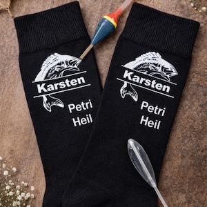 Angeler Socken Angeln Vatertag Papa Geschenkideen Ostern Geburtstag Geschenk witzig personaliesiert Hecht Forelle Fisch Lachs Köder
