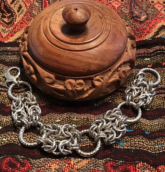 Stunning Wide Byzantine Link & Ring Statement Bra… - image 3