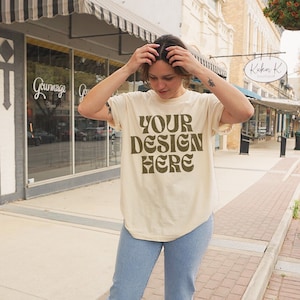 Ivory Comfort Colors 1717 Mockup, Vintage Shirt Mock Up, C1717 Model Mockup, Outdoors Lifestyle Photo, Aesthetic Mockup, Trendy Preppy Retro